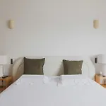 Modern Apartment -2Br-4P- Marais